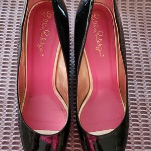 Lilly Pulitzer Black Patent Wedge Pumps with Pink Insole
